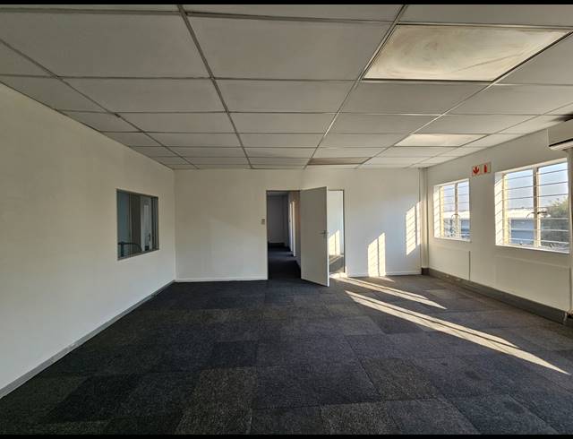 477M² WAREHOUSE TO LET IN LINBRO PARK